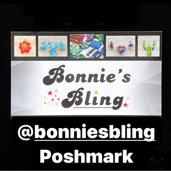 Bonnie’s Bling One of a Kind Fused Glass Jewelry and Accessories to Wear. - Picture 13 of 16